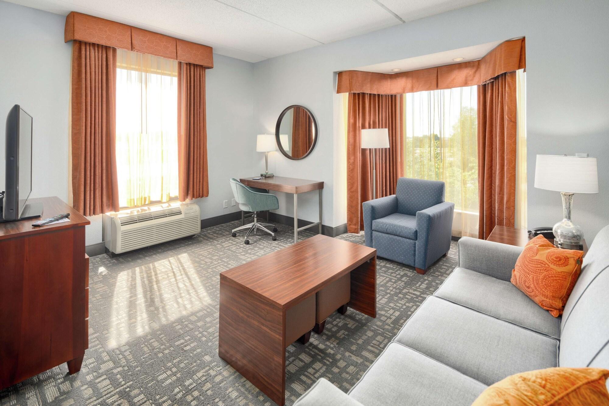 Hampton Inn Louisville Northeast Buitenkant foto