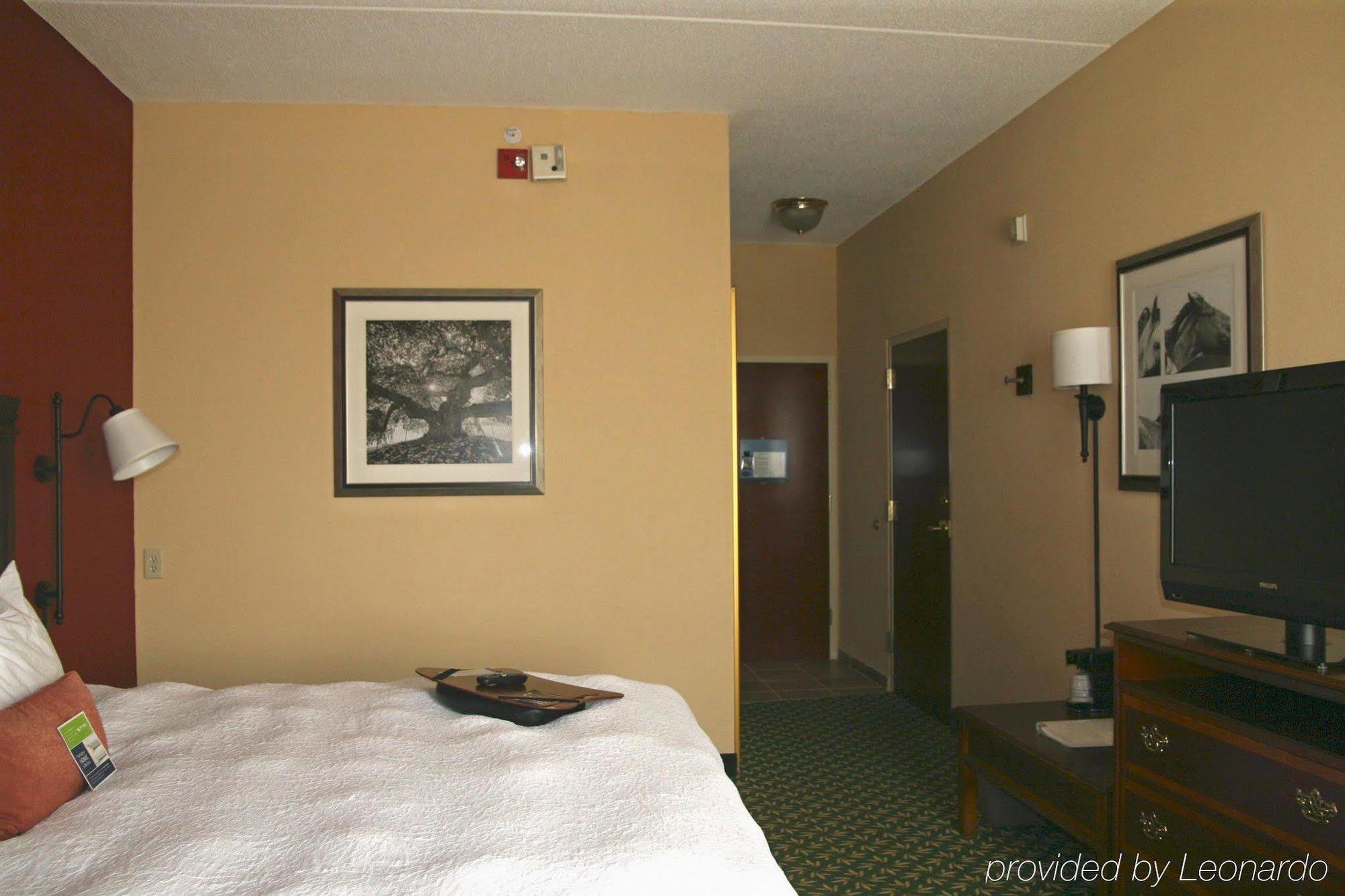 Hampton Inn Louisville Northeast Kamer foto
